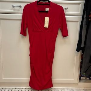 Very flattering dress!